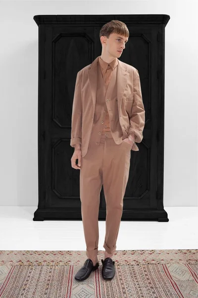 Look 7